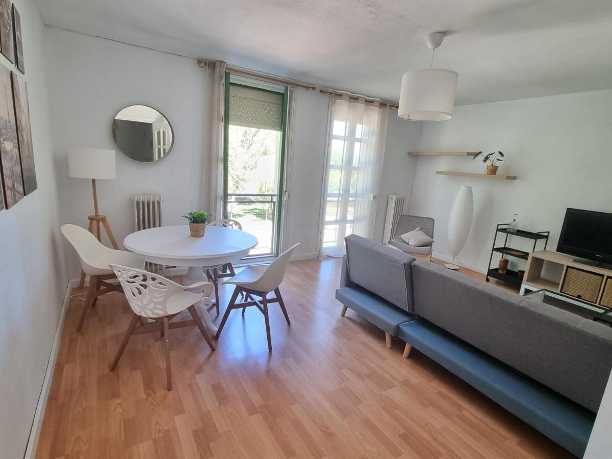 Un Rincon Con Vistas Al Parque Wifi Junto A Catedral By Apartamentos 로그로노 외부 사진