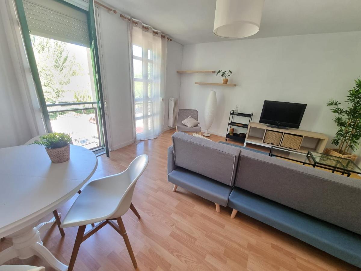 Un Rincon Con Vistas Al Parque Wifi Junto A Catedral By Apartamentos 로그로노 외부 사진