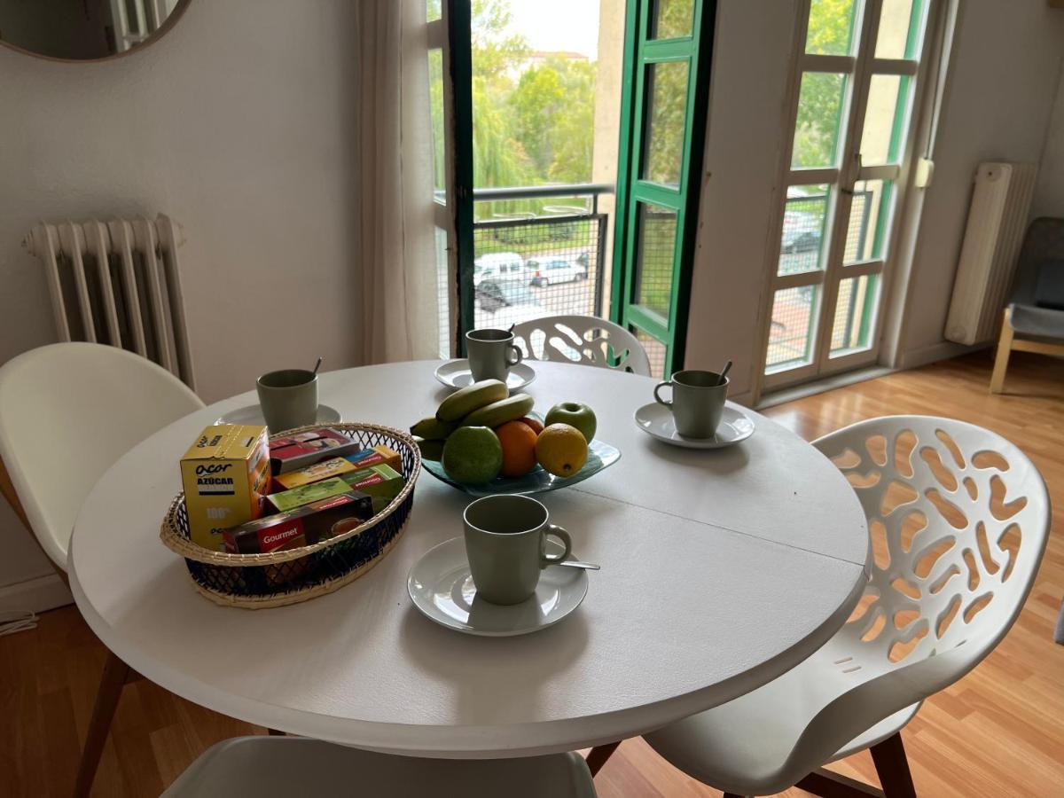 Un Rincon Con Vistas Al Parque Wifi Junto A Catedral By Apartamentos 로그로노 외부 사진
